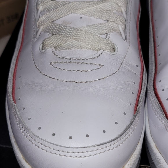 Air jordan 2's mids - Picture 2 of 11